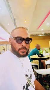 Ivorene Santos Benjamin Artz