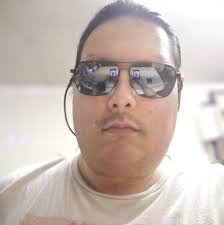 My house is now divided I ask my 7 year son what jersey he want now ion  want him 2 be a broncos fan i want him to pick his own team