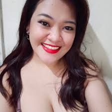 Nightfam, did you know this? Mangoes are one of the few fruits you can eat  at every single stage of ripeness — and in some cultures, each stage is its  own delicacy.