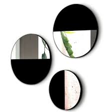 Miroir soleil en métal avec ce grand miroir rond d'un diamètre total de 50 cm, décorez sans effort tout un pan de mur. Lot De 3 Miroirs Ronds En Bois Et Verre Coloris Noir Cdiscount Maison