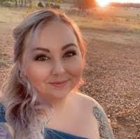 Amanda Chenault's Instagram, Twitter & Facebook