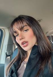 Stephanie Armstrong 27