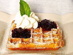 Joghurt Waffeln Von Sandy2509 Chefkoch Rezept Joghurt Waffeln Waffeln Rezept Einfach Waffeln Rezept