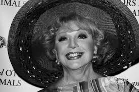 Nie żyje Loretta Swit znana z serialu komediowego 'M*A*S*H'. Aktorka miała  polskie korzenie