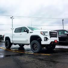 2019 gmc sierra equipped with a fabtech 6 system and dirt logic 2 5 resi coilovers switchsuspension gmc trucks sierra buick gmc gmc pinterest