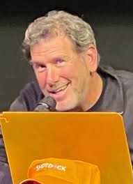 Larry Sher's Instagram, Twitter & Facebook