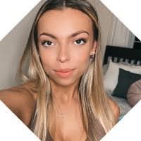 Alexandra Amaro's Instagram, Twitter & Facebook