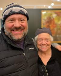 My phone is maxed out, so my photo game a lil' off these days, plus I need  to wear glasses when i take photos. But that's beside the fact. Thanks to  all