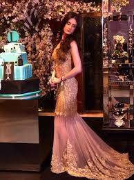 Brazilian television presenter and radio host (en); Filha Mais Velha De Celso Portiolli Comemora 18 Anos Com Festa De Luxo 21 08 2018 Uol Tv E Famosos