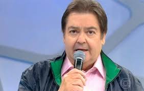 Até o filho do apresentador, joão guilhem silva,. Faustao Manda Beijo Para Selena Gomez E Internautas Enlouquecem Com Novo Casal Ofuxico
