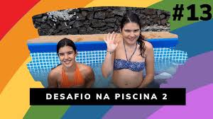 Quem será que caiu na oiii genteee s2 o vídeo de hoje é o desafio da piscina! Desafio Na Piscina Quem Vestir Mais Roupa Vence 2 Gemeas Da Ilha Youtube