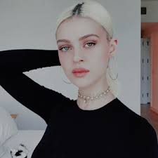 avalon fowler || nicola peltz