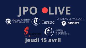 Le jeu de plateau de l'oie composé de 63 cases réparties en spirale. Chateau Le Vaillant Internat College Et Lycee Specialise Esport