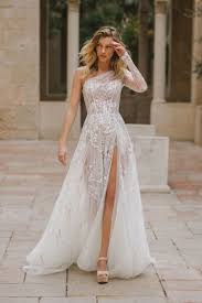 Whimsical Asymmetrical Wedding Dress In 2020 Asymmetrical Wedding Dress Spring Wedding Dress A Line Wedding Dress