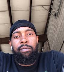 Dat Earl boy from Instagram (@aka_mrearl) • Instagram photos and videos