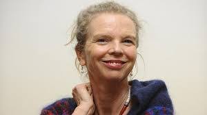 Vanessa Branson's Instagram, Twitter & Facebook