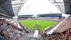 It is also used by the blue devils american football team, and as a concert venue, including a. Fc St Pauli Bis 2110 Im Millerntor Stadion Ndr De Sport Fussball