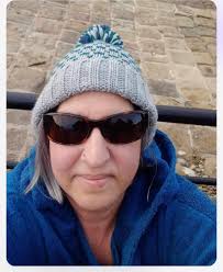 Morning Mermates 🤗 Phil has sent to share this lovely capture of our  dearly missed 🧜‍♀️ Carla Celebration of Her Life Birthday 💦 this Wed 21st  at 7am 🧡