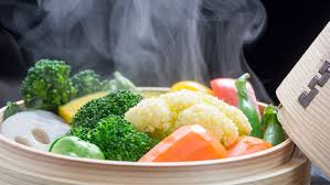 La cocción al vapor es una forma eficaz de cocinar casi cualquier vegetal, incluyendo los pimientos rojos y verdes o los chiles. Las Ventajas De Cocinar Al Vapor El Blog Canalesfamily