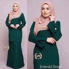 Warna tudung dan baju matching warna maroon sesuai dengan warna apa desainrumahid com ingin mengenakan baju merah. View Baju Raya Warna Hijau Images Bajurayagallery