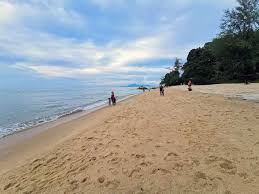 It`s located next to the uplands. Bercuti Di Batu Ferringhi Pulau Pinang Percutian Bajet