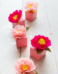 Des idées de modèles et des conseils pratiques! 1001 Tutos Et Idees Top Comment Faire Une Fleur En Papier Soi Meme