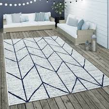 In Und Outdoor Flachgewebe Teppich Raus Aus Dem Haus Die Kombination Aus Dem Geometrischen Muster Und Den P Teppich Geometrisch Outdoor Teppich Flachgewebe