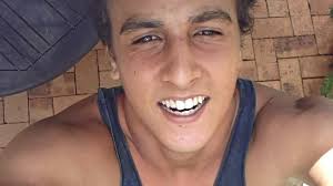 Dominos Pizza delivery girl held at knife point by Coast man