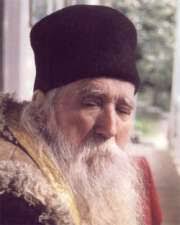 În mănăstire, părintele a fost paraclisier şi picta icoane. Cleopa Ilie Cleopa Ilie Poezie ProzÄ Biografie Comentarii Texte