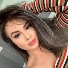 Jennifer Hauk's Instagram, Twitter & Facebook