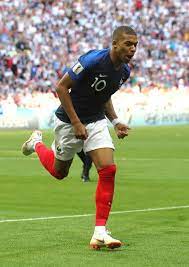 Kylian Mbappe Photostream Kylian Mbappe Ronaldo Football Football Players