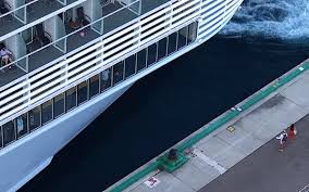 symphony of the seas leaves passengers