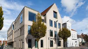 Hier finden sie eine übersicht aller deutsche bank filialen in husum. Vr Bank Westkuste Corporate Publishing Kampagnen Geschaftsberichte Und Websites