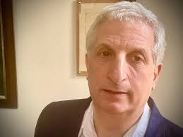 NHS hospital wait times: Labour councillor's photo reveals Liverpool  hospital corridor where 92-year-old was left for 30 hours