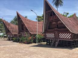De, tapi perginya gak sama ayah ya. Be Firm Baca Perkongsian Gadis Ini Dipermainkan Supir Semasa Bercuti Di Lake Toba Makanlena