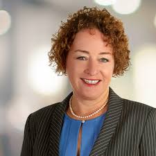 Deanna Brady's Instagram, Twitter & Facebook