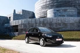 Vous pouvez trouver ici les offres de voitures hyundai i20 noir d'occasion sur autoscout24, le grand marché automobile européen en ligne. Fiche Technique Hyundai I20 1 4 Crdi 90 2013
