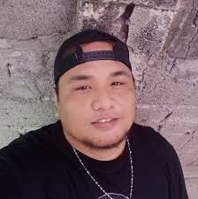 Do I look like I'm from Thailand? Phillipino? Or Chinese? Or something  else. How many language do you think I speak? 😧😧