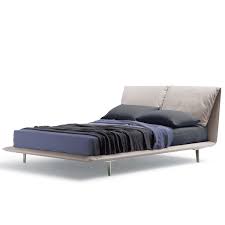 Von dem modell luxury über eden advance bis zum windsor dream versprechen wir ihnen die schönsten träume. Poltrona Frau John John Designer Bett Casa De
