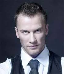 Short hair can be combined with other styles like short bob, or short layered, and they will still be great for to help conceal thinning hair. 44 Mind Blowing Haircuts For Balding Men Trendiest In 2020