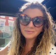 Hi this is Chasity Deering or Mann, not sure which last name to use when  you look her up so try one or the other. She's currently incarcerated in  the Simpson County