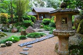 Bukit tinggi, janda baik, cameron highlands, genting highlands dan mungkin beberapa tempat lain lagi adalah antara destinasi pelancongan yang balik kepada tempat menarik di bukit tinggi, saya ada edit satu gambar yang mungkin membantu anda. French Village Japanese Village What To See In Kuala Lumpur