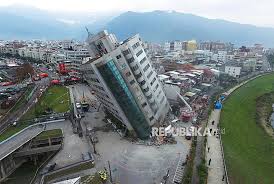 Oleh yoiyok agustus 07, 2019 posting komentar. Sejarah Hari Ini Gempa Taiwan Tewaskan Ribuan Orang Republika Online