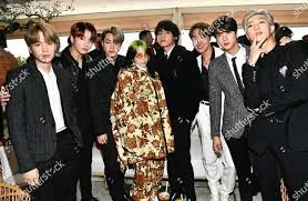 سُئل يناير 12 بواسطة مجهول. Bts Army ØµÙˆØ±Ø© Ø¨ØªØ³ Ù…Ø¹ Ø§Ù„Ù…ØºÙ†ÙŠØ© Ø¨ÙŠÙ„ÙŠ Ø§Ù„ÙŠØ´ ÙÙŠ Ø­ÙÙ„ Jingle Facebook