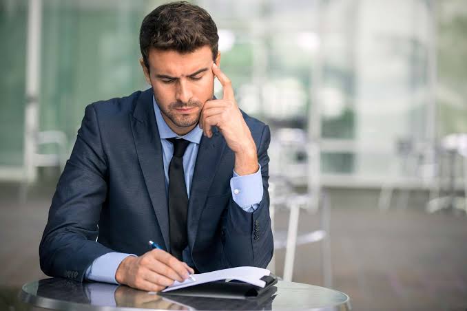 Estratégias de SEO para advogados atraírem clientes qualificados em destaque