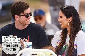 Known for her smoldering looks and tomboy attitude, actress olivia munn (born july 3, 1980) made her hollywood debut with a small part in the . John Mulaney Olivia Munn Have Date In L A See First Photos Of Couple People Com