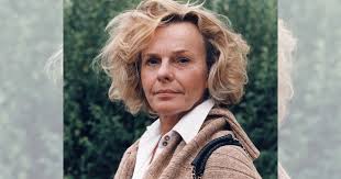 Marie göranzon är sedan 1974 gift med jan malmsjö och har med honom sonen jonas malmsjö. Jan Malmsjo Och Marie Goranzons Son Har Vuxit Upp Detta Gor Han I Dag