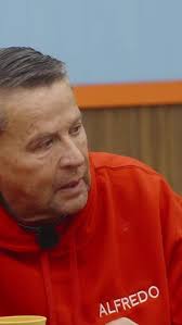 AlfredoAdame sorprendió a mis granjeros al personificar a #Teo en la  dinámica del sábado. 👨🏻‍🌾🤭⁣ ⁣ ⁣ Lunes a viernes 9:00 p.m. por  #AztecaUNO.⁣⁣ Domingo La Gala 8:00 p.m. por Azteca UNO.⁣⁣