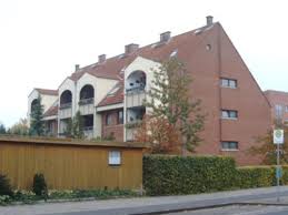 Die mietpreise in neumünster liegen aktuell bei durchschnittlich 6,21 €/m². 4 Zimmer Wohnung Zu Vermieten Menzelstrasse 3 24539 Schleswig Holstein Neumunster Mapio Net