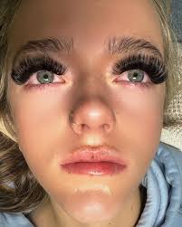 Halie Taylor (@haliebeautyco) • Instagram photos and videos